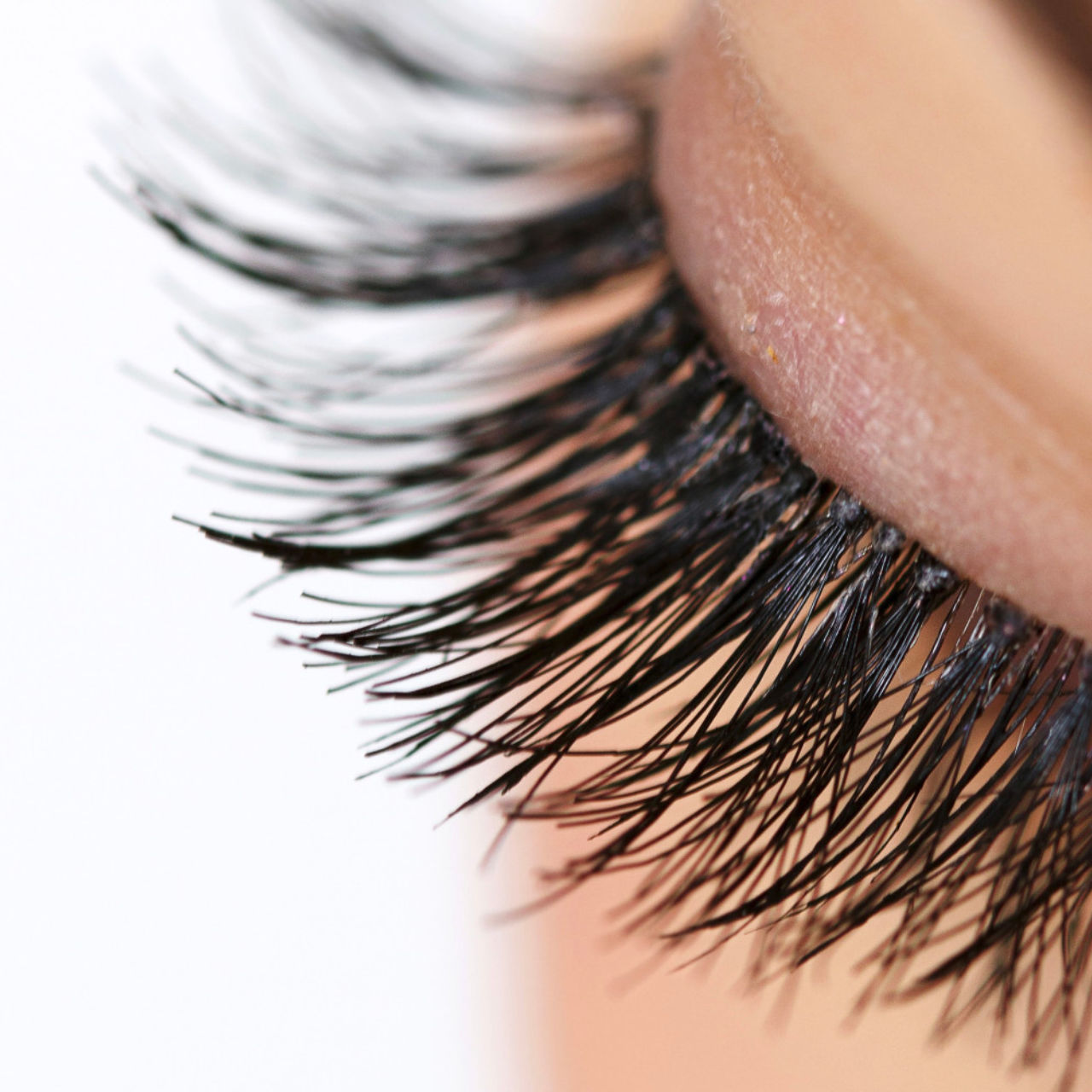 Keratynowy lifting rzęs - Yumi Lashes - zabieg kosmetyczny w salonie Beautymania w Warszawie.